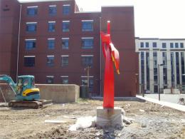 hj1723 不銹鋼雕塑—凌空之剪_青島國際服裝城不銹鋼雕塑、石雕、玻璃鋼雕塑_濱州宏景雕塑有限公司